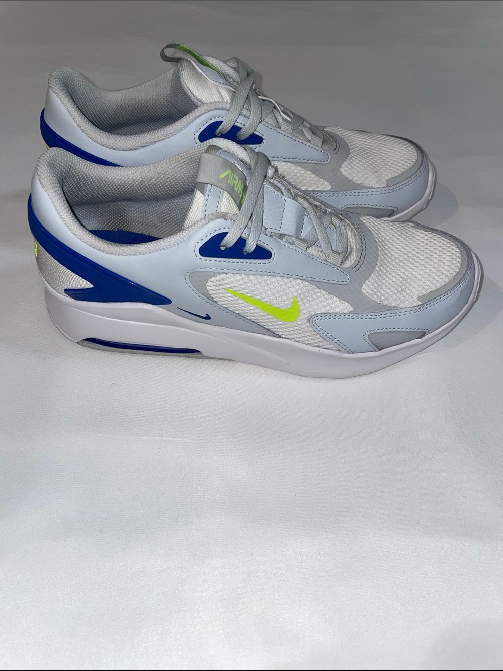 Nike Air Max Bolt Size 6.5